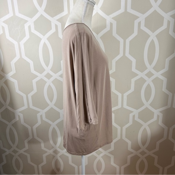 Garnet Hill Taupe V Neckline 3/4 Dolman Sleeve Top Size Large Euc - Picture 3 of 9